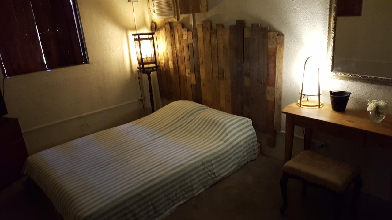 Marius B&B&Hostel Silang Eksteriør bilde